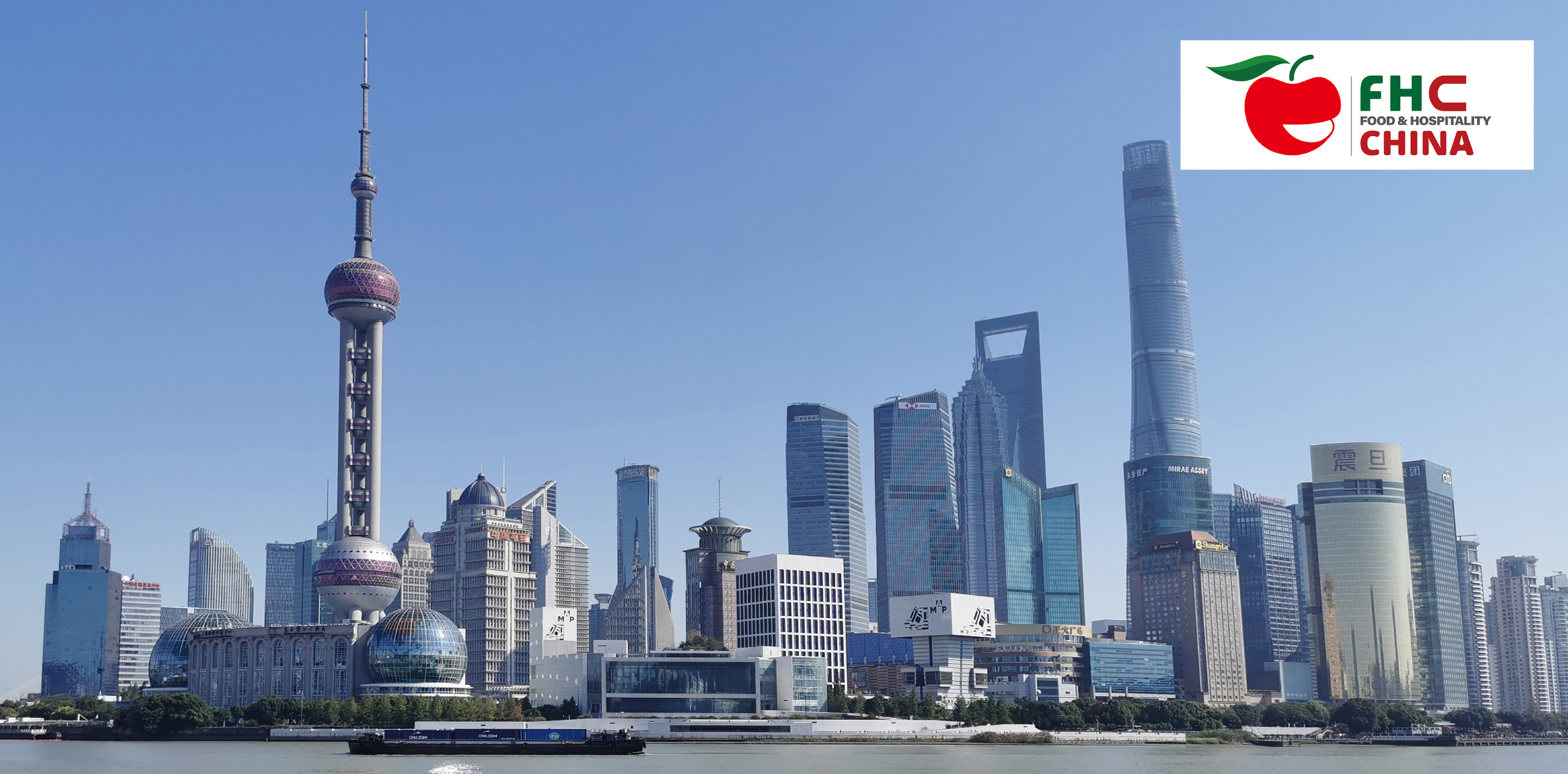 Skyline Shanghai mit dem Logo der FHC Messe