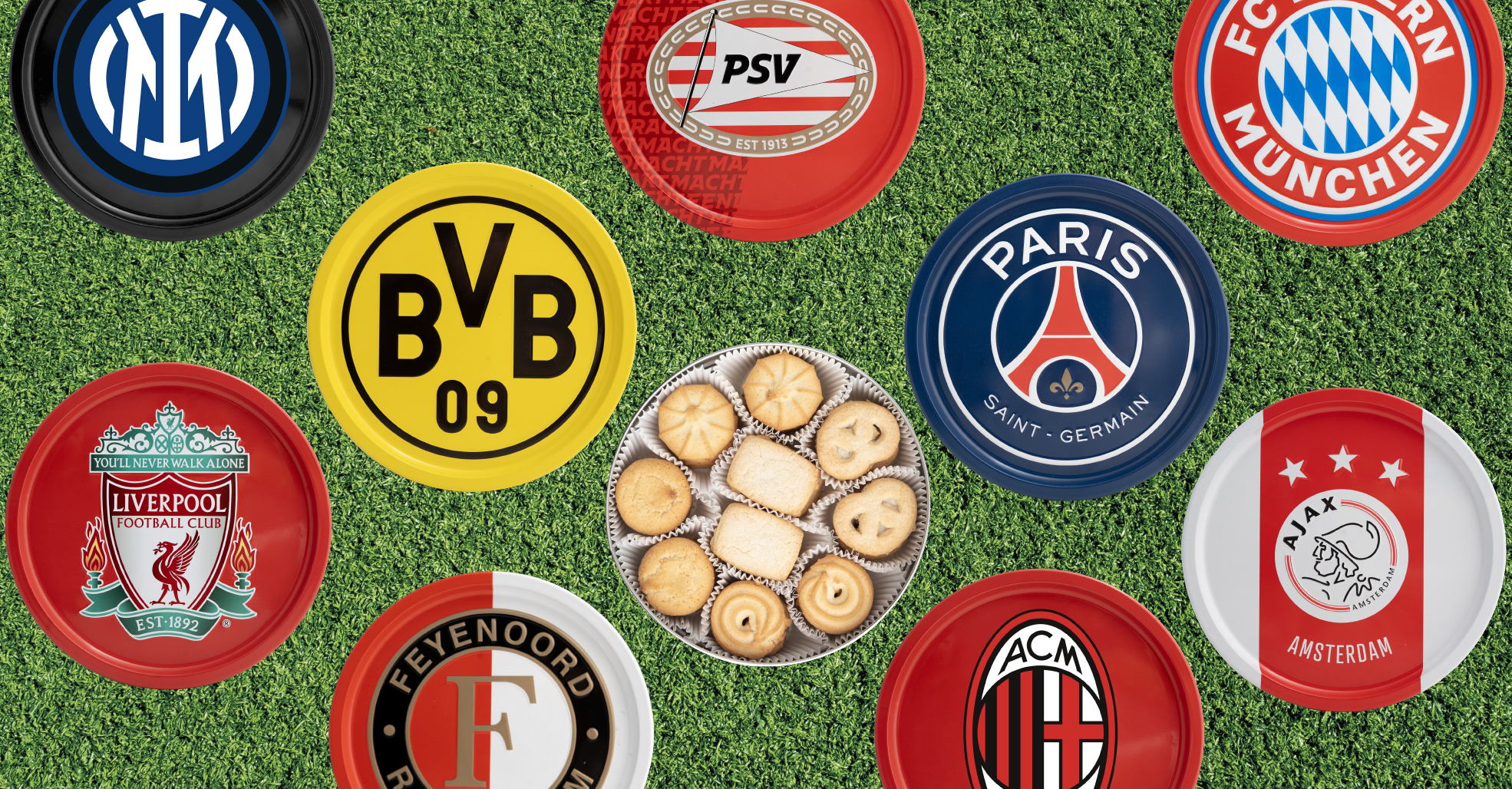 Buttercookies-Dosen im Look unserer Fußballpartner-Vereine