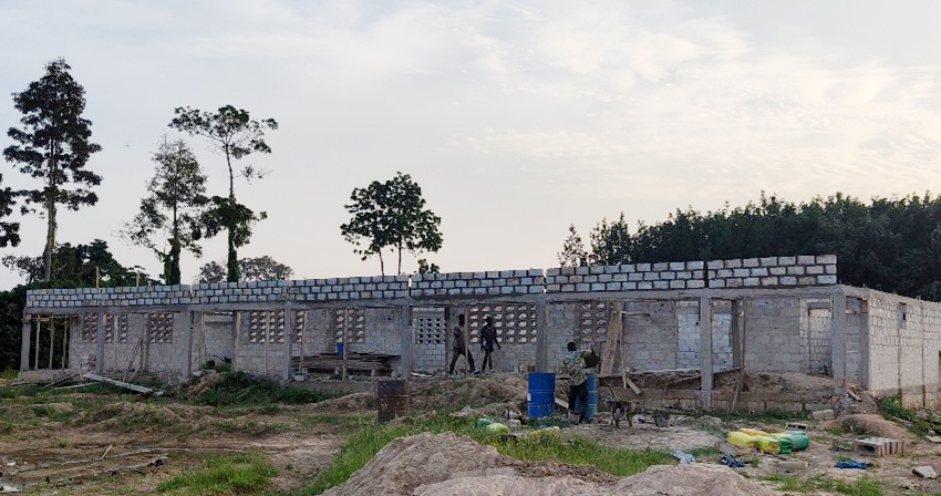 Baufortschritt der neuen Schule in Heredougou